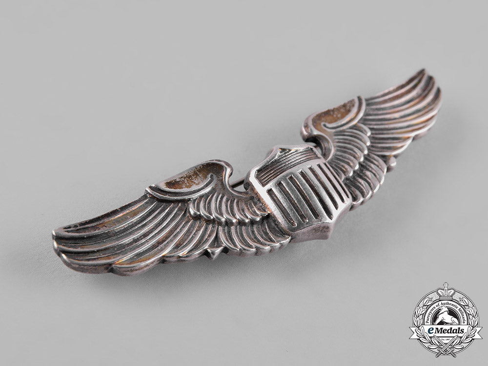 united_states._a_second_war_army_air_forces_pilot_badge,_by_amico_c19-2848