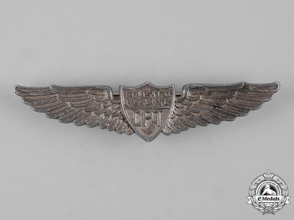 united_states._a_civilian_pilot_training(_cpt)_program_enlisted_reserve_badge_c19-2868