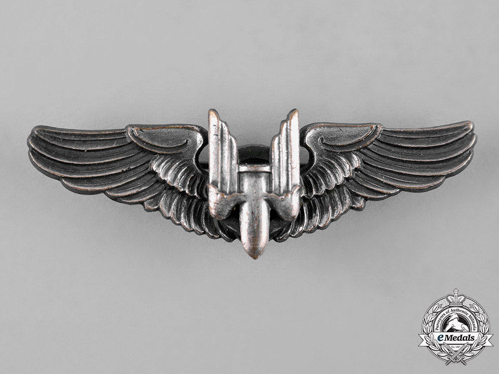 united_states._an_army_air_force_aerial_gunner_badge,_reduced_size,_c.1942_c19-2873