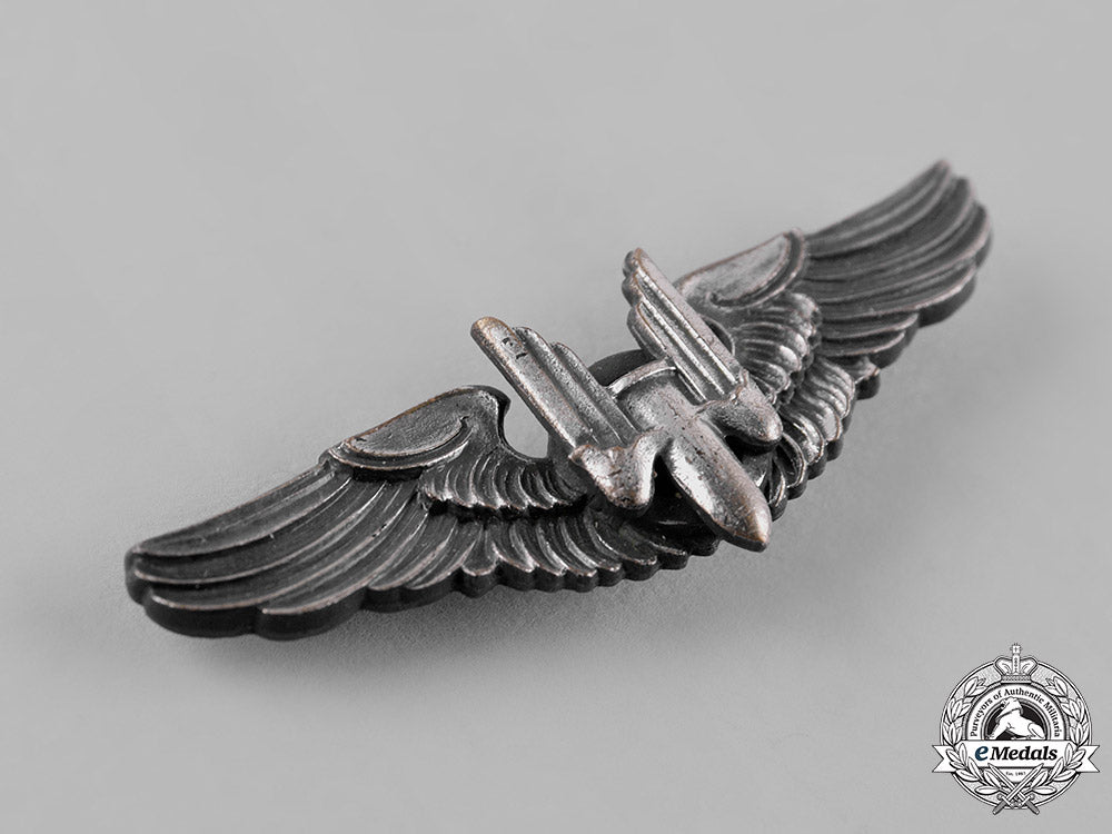 united_states._an_army_air_force_aerial_gunner_badge,_reduced_size,_c.1942_c19-2875