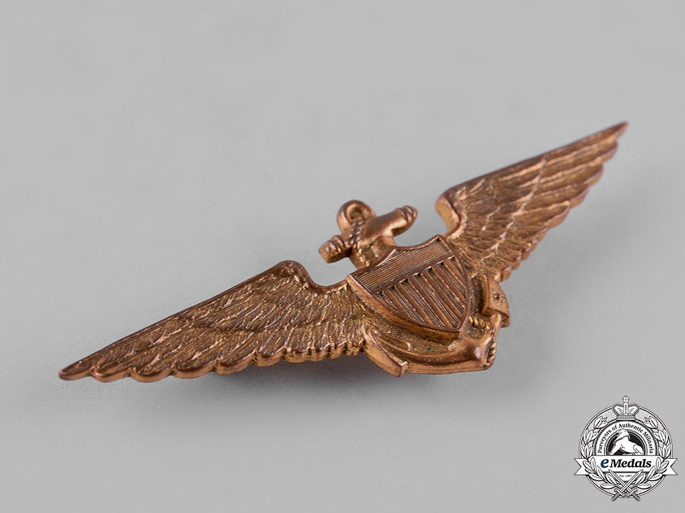 united_states._a_naval_aviator_badge,_c.1940_c19-2880