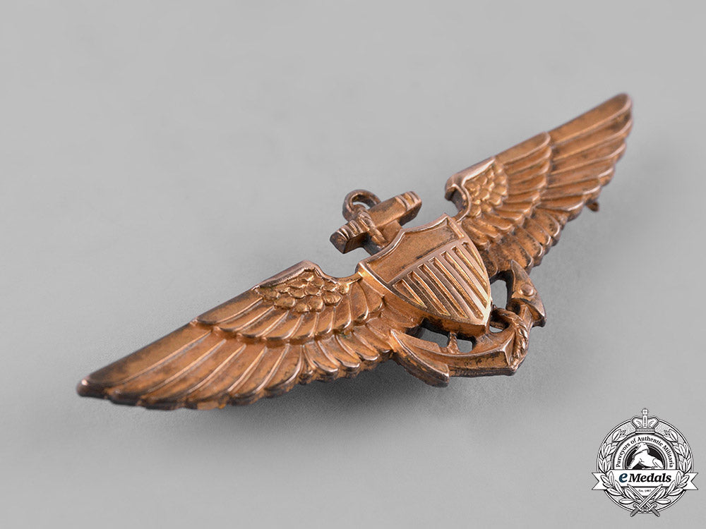 united_states._a_naval_aviator_badge,_c.1944_c19-2916