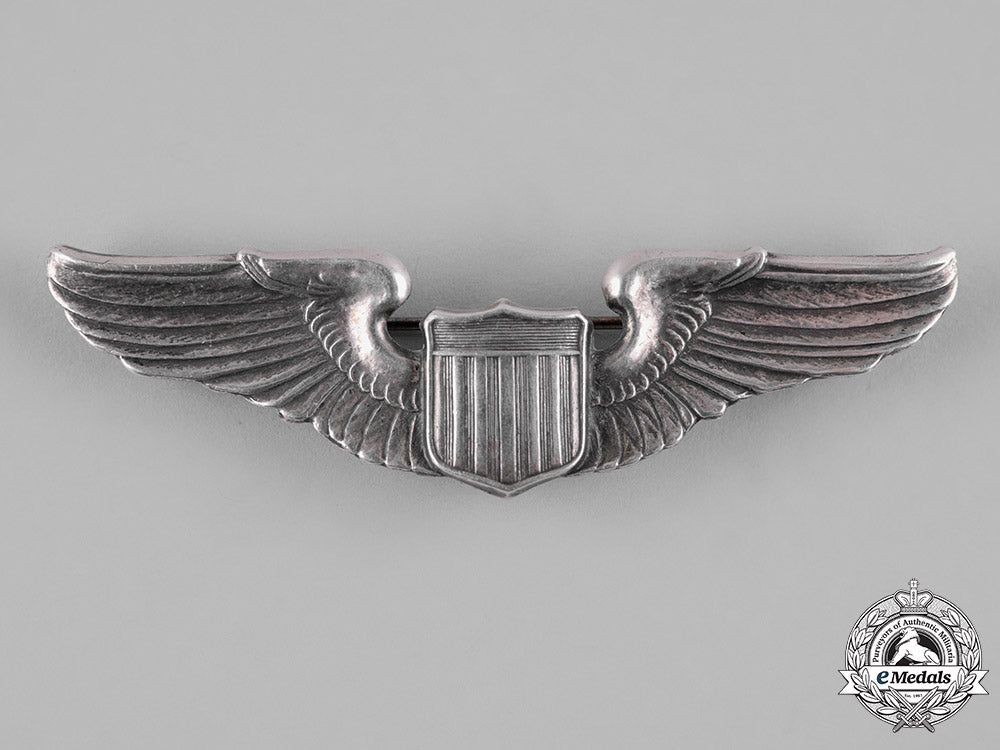 united_states._an_army_air_forces_pilot_badge,_by_a.e._co._c19-2978