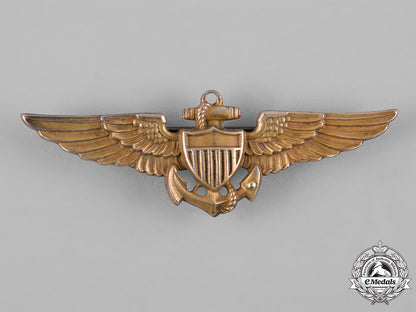 united_states._a_united_states_navy_and_marine_corps_naval_aviator_badge,_by_amico_c19-2988