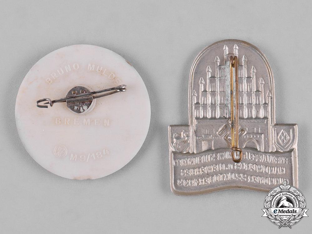 germany,_third_reich._a_pair_of_third_reich_period_badges_c19-2995
