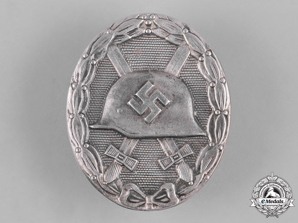germany,_wehrmacht._a_wound_badge,_silver_grade,_by_eugen_schmidthäussler_c19-3010