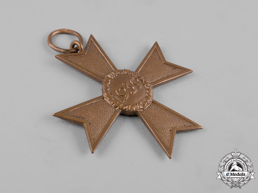 germany,_wehrmacht._a_war_merit_cross,_ii_class,_with_paper_envelope_c19-3056