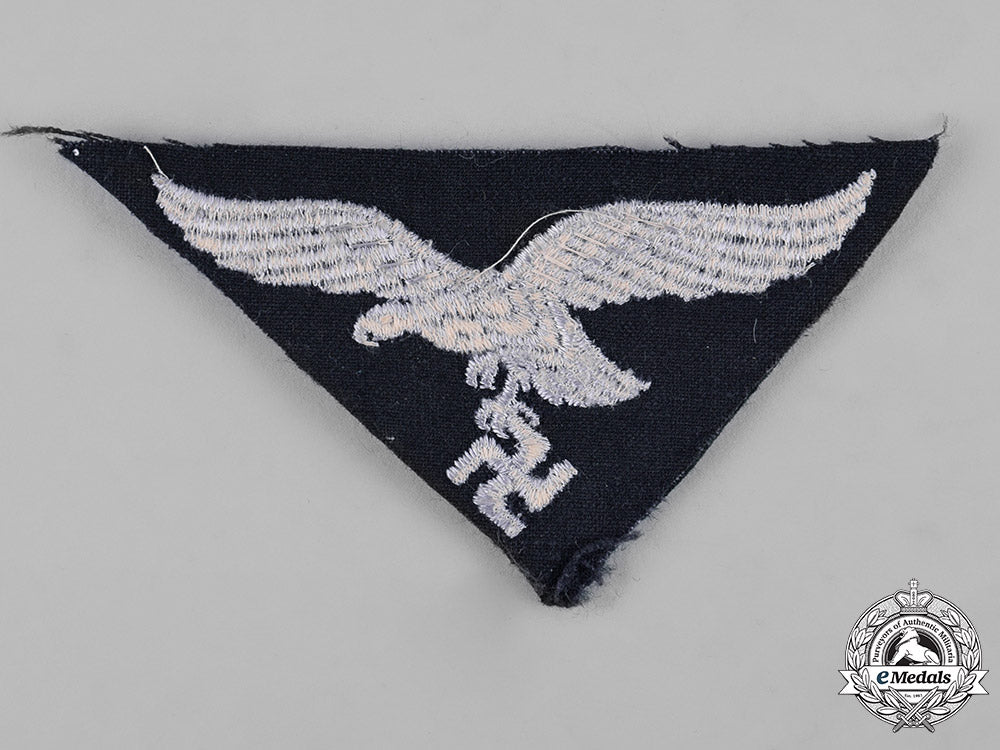 germany,_luftwaffe._a_forestry_service_breast_eagle,2_nd_pattern_c19-3099