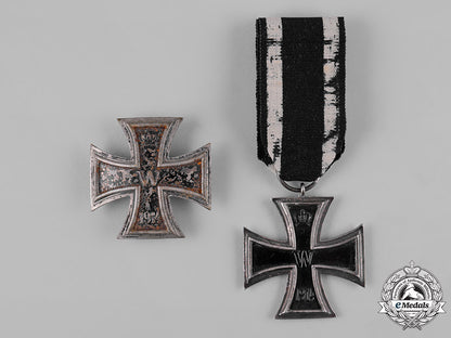 germany,_imperial._a_pair_of1914_iron_crosses_c19-3218