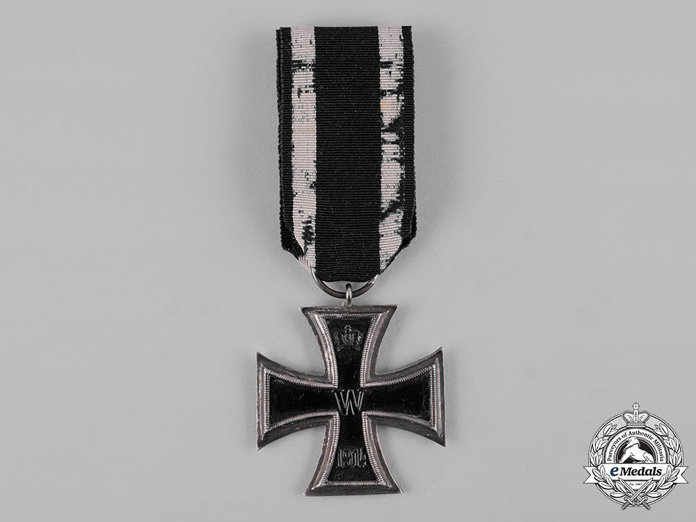 germany,_imperial._a_pair_of1914_iron_crosses_c19-3219