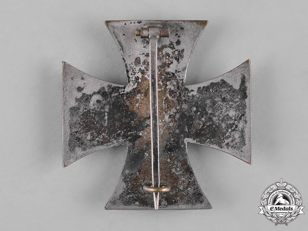 germany,_imperial._a_pair_of1914_iron_crosses_c19-3226