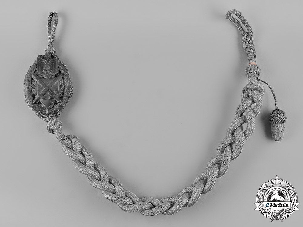 germany,_heer._a_heers_marksmanship_lanyard,_grade5-8_c19-3231_1_1