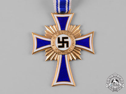 germany,_third_reich._a_cased_honour_cross_of_the_german_mother_in_gold_by_robert_hauschild_c19-3414