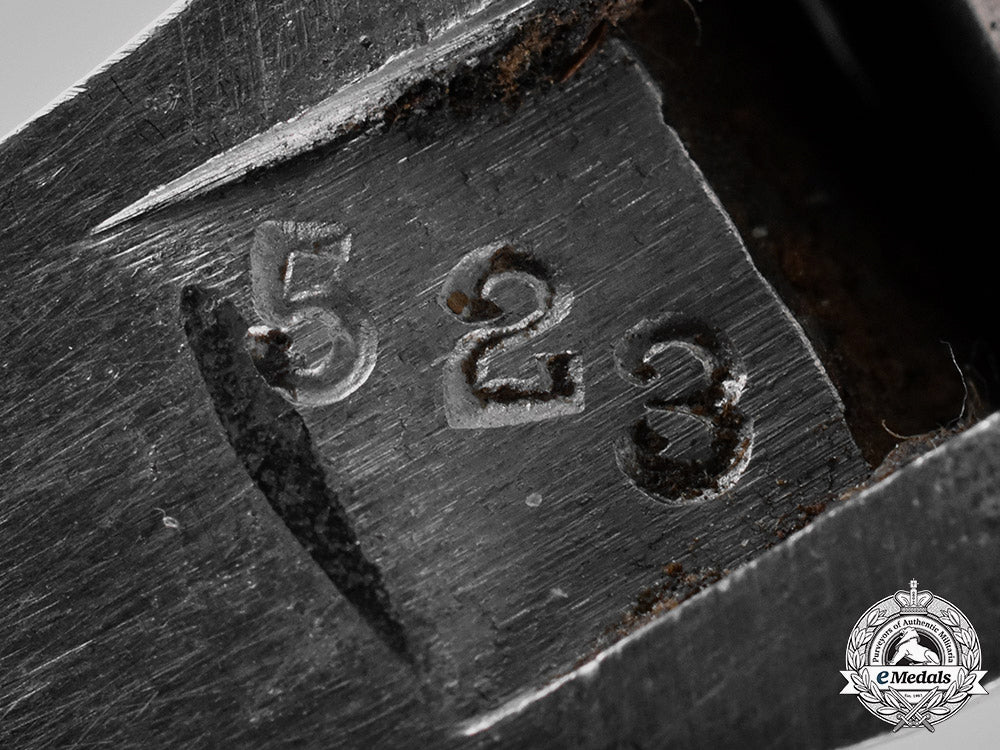 germany,_luftwaffe._a_fallschirmjäger_gravity_knife,_by_smf_solingen_c19-3438_1