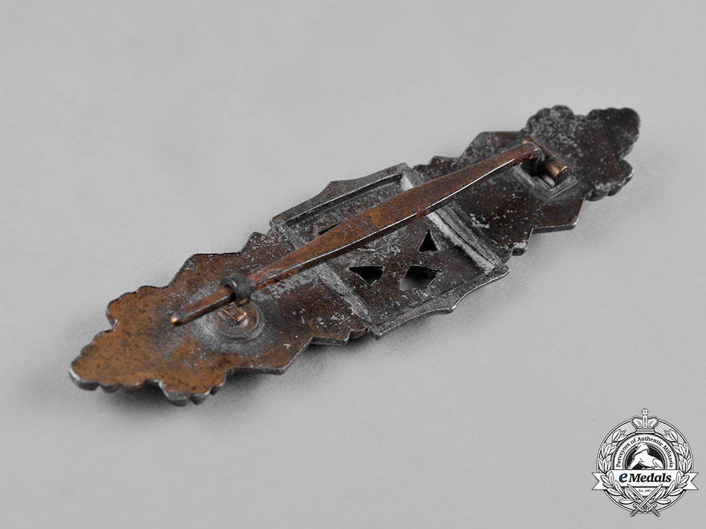 germany,_wehrmacht._a_close_combat_clasp,_bronze_grade,_by_funcke&_brüninghaus_c19-3446
