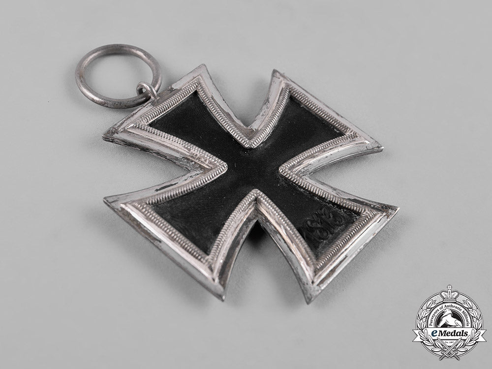 germany,_wehrmacht._a1939_iron_cross_ii_class_by_arbeitsgemeinschaft_für_heeresbedarf_c19-3465