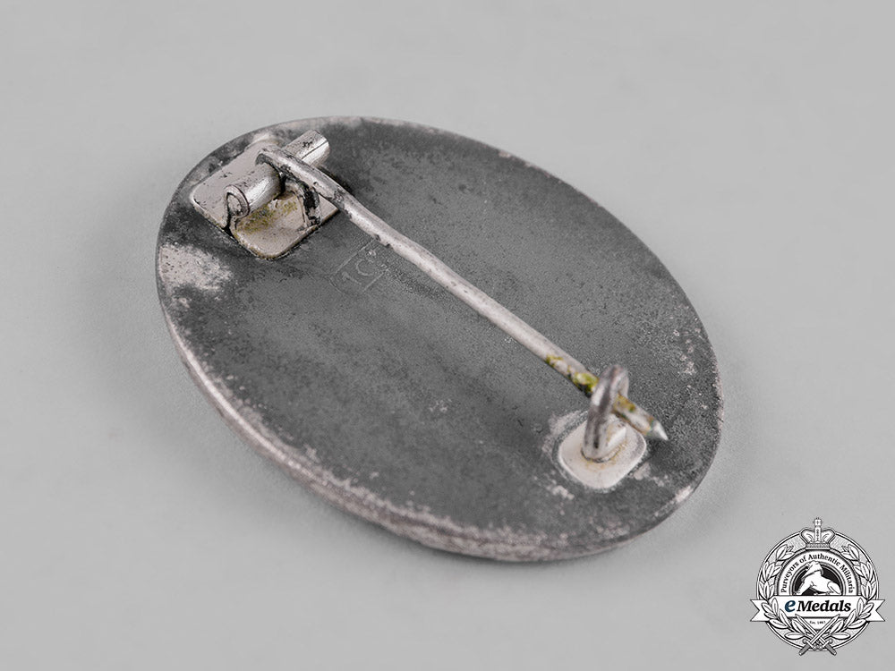 germany,_wehrmacht._a_pair_of_wound_badges_c19-3472_2