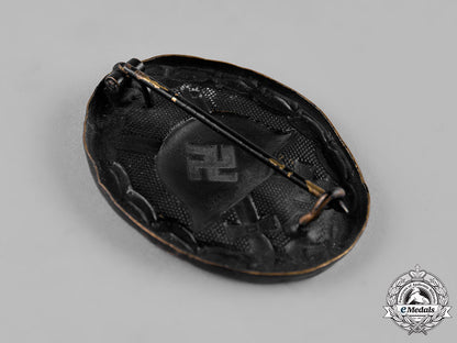germany,_wehrmacht._a_pair_of_wound_badges_c19-3476_2