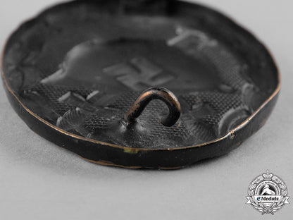 germany,_wehrmacht._a_pair_of_wound_badges_c19-3477_2