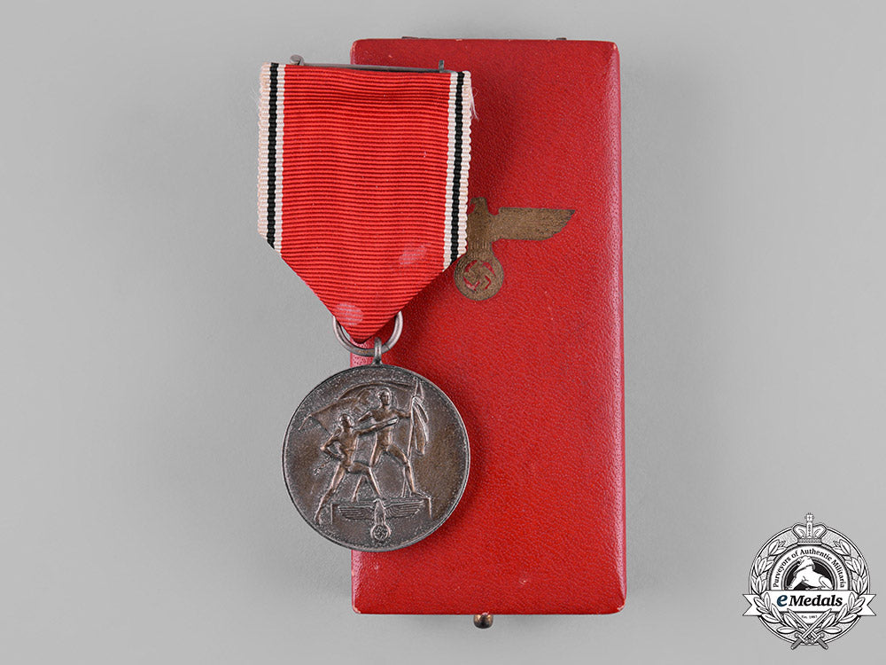 germany,_third_reich._a_cased_anschluss_commemorative_medal_c19-3523_3
