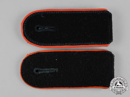 german,_ss._a_pair_of_waffen-_ss_artillery_em_shoulder_straps_c19-358