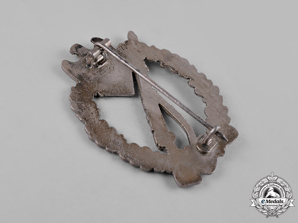 germany,_wehrmacht._a_infantry_assault_badge_in_silver,_by_deschler&_sohn_c19-3607_1