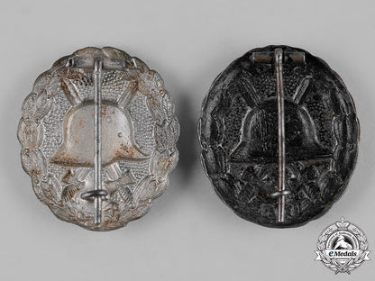 germany,_imperial._a_pair_of_first_war_wound_badges_c19-3617