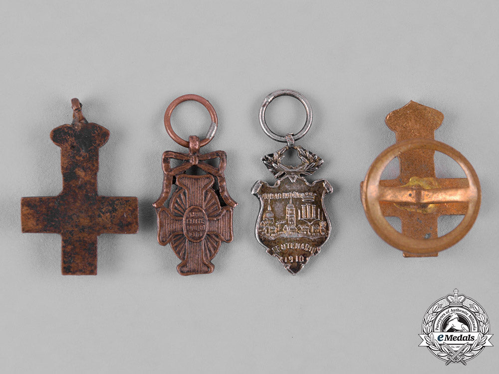 spain,_kingdom._a_lot_of_four_miniatures_decorations_c19-3631