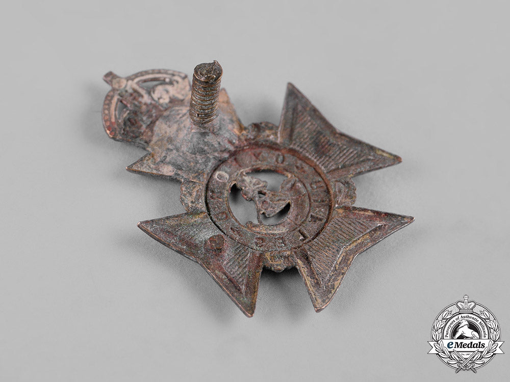 canada,_united_kingdom._a_lot_of_seven_first_war_cap_badges_c19-4167