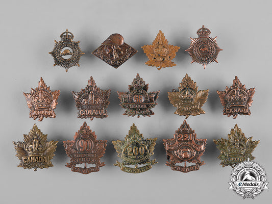 canada._a_lot_of_fourteen_first_and_second_war_collar_tabs_c19-4188