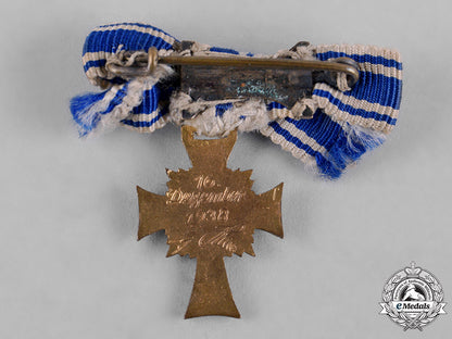 germany,_third_reich._a_cased_honour_cross_of_the_german_mother,_gold_grade,_by_ziemer&_söhne_c19-423