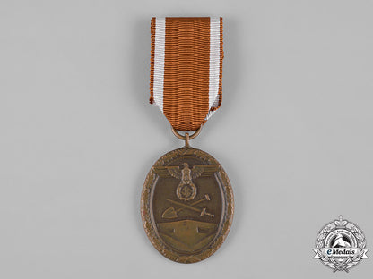 germany,_third_reich._a_west_wall_medal_c19-4262