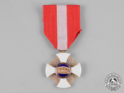 italy,_kingdom._an_order_of_the_crown_of_italy_in_gold,_v_class_knight_with_case_c19-4286