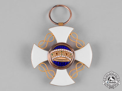 italy,_kingdom._an_order_of_the_crown_of_italy_in_gold,_v_class_knight_with_case_c19-4287