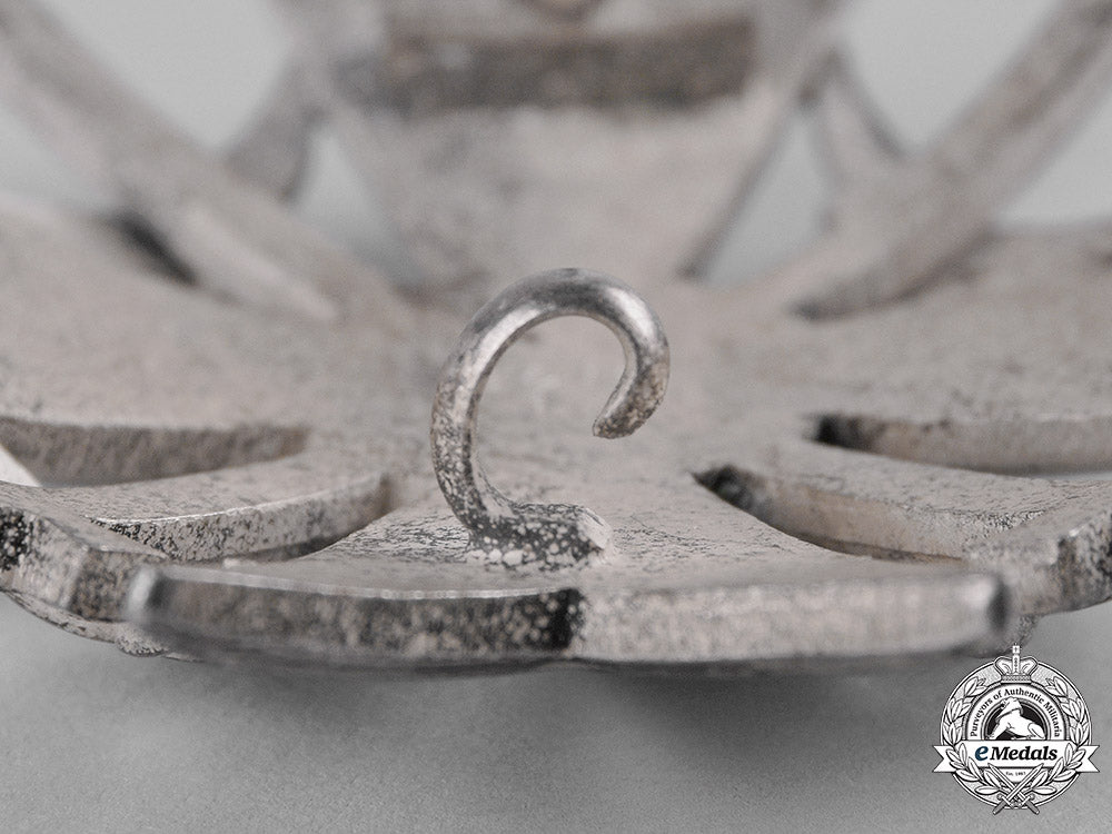 germany,_wehrmacht._a_spanish_cross_in_silver_with_swords_by_berg&_nolte_c19-4310_1_1