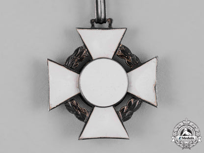 austria,_imperial._a_military_merit_cross,_iii_class_with_war_decoration_in_case,_by_v._mayers’_söhne_c19-4476_1