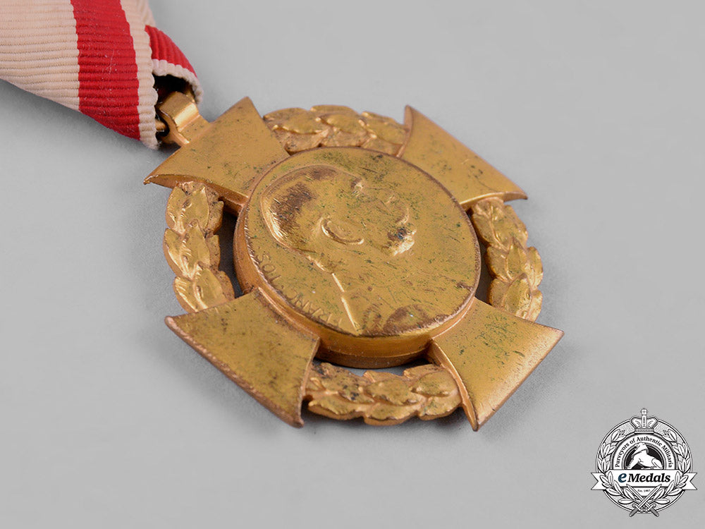 austria,_imperial._a_lot_of_medals,_decorations,_and_awards_c19-4521