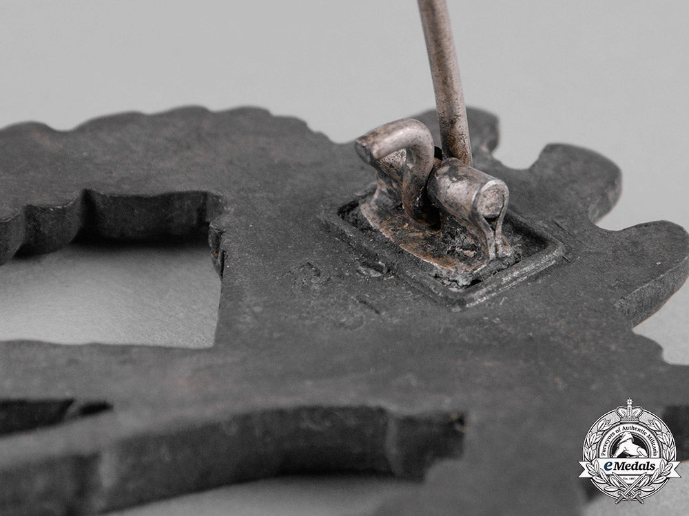 germany,_wehrmacht._a_silver_grade_infantry_assault_badge_by_rudolf_souval_c19-456