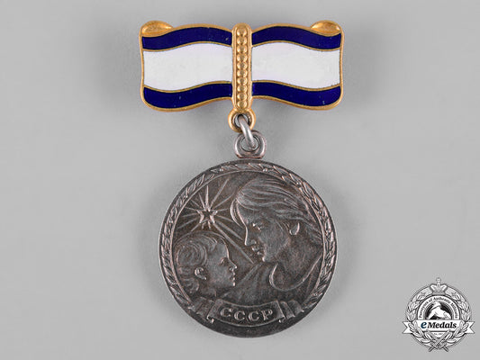 russia,_soviet_union._a_motherhood_medal,_ii_class_c19-4645