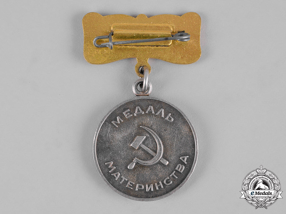 russia,_soviet_union._a_motherhood_medal,_ii_class_c19-4646