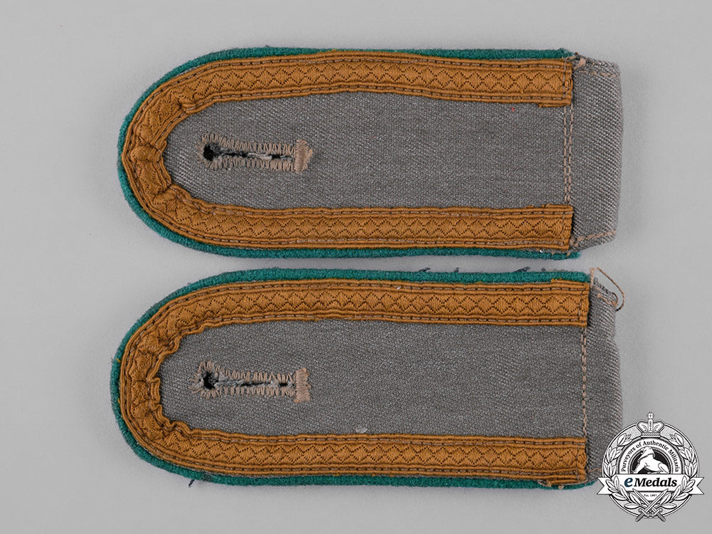 germany,_heer._a_pair_of_heer(_army)_gebirgsjäger_unteroffizier_shoulder_straps_c19-471