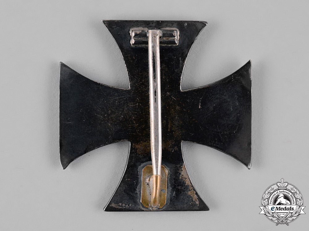 germany,_imperial._a1914_iron_cross_i_class_c19-4763