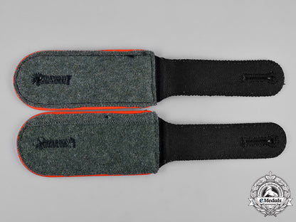 germany,_waffen-_ss._a_set_of_mann_artillery_personnel_shoulder_straps_c19-4823_2_1