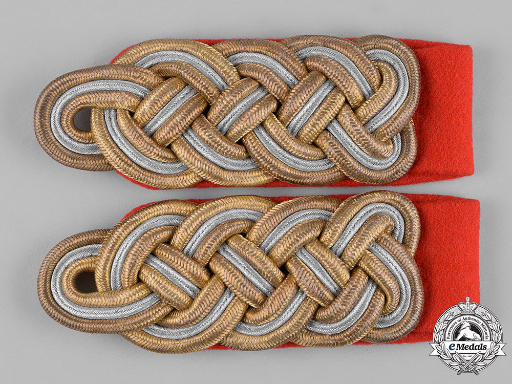 germany,_heer._a_set_of_army_generalmajor_shoulder_boards,_collar_tabs,&_breast_eagle_c19-4952