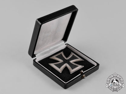 germany,_wehrmacht._a1939_iron_cross,_i_class,_with_case_c19-508