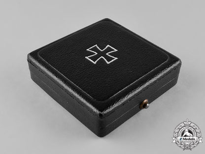 germany,_wehrmacht._a1939_iron_cross,_i_class,_with_case_c19-509