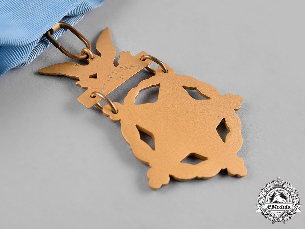 united_states._an_army_medal_of_honor,_type_vi(1964-_present)_c19-5218