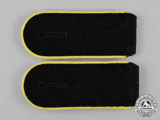 germany,_waffen-_ss._a_pair_of_signals_em_shoulder_straps_c19-528_1