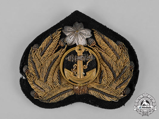 japan,_empire._a_naval_officer_summer_uniform_visor_cap_insignia_c19-5301