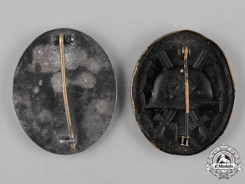 germany,_wehrmacht._a_pair_of_second_war_period_wound_badges_c19-542